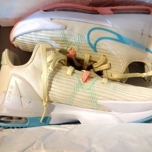 Nike Lebron Witness 6/ Size 10 mens/ easter edition colors.